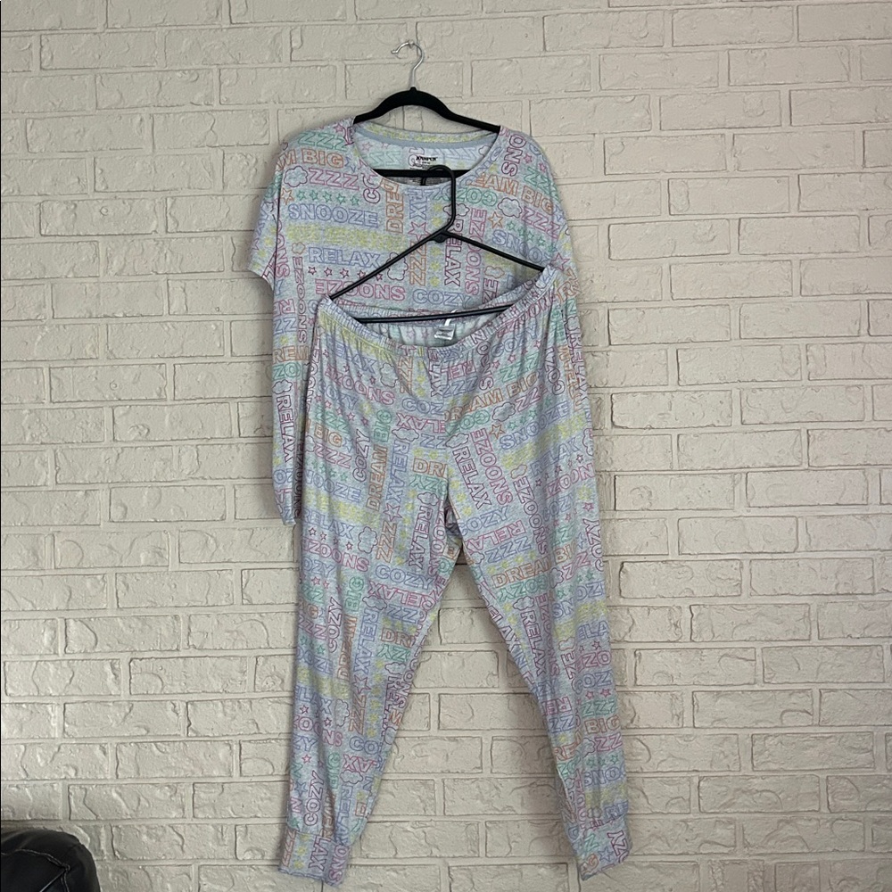 Womens Pajamas NWOT